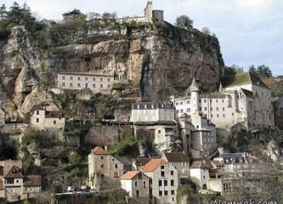 روستای زیبا و دیدنی در جنوب غربی فرانسه