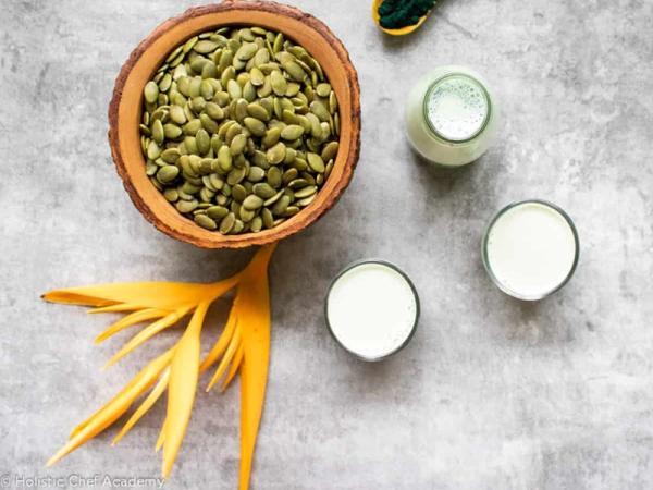 طرز تهیه شیر تخم کدو غلیظ و خوشمزه در 5 مرحله طرز تهیه شیر تخم کدو غلیظ و خوشمزه در 5 مرحله